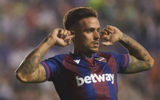 开云官网-包含风云突变波特兰开拓者关键时刻回应争议；西甲版图或变；媒体盛赞；年轻球员得到机会的词条